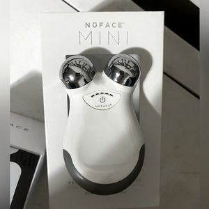 NuFace Mini Facial Toning Device